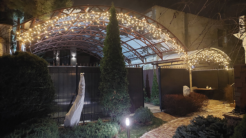 Professionelle Weihnachtsbeleuchtung Bonn – lichtfuergarten.de